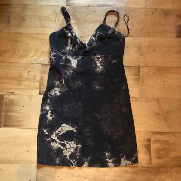 Topshop Dresses & Skirts - Amazing Topshop tie dye mini dress